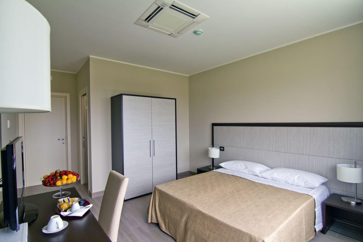 Deluxe Double or Twin Room,639437346:JPEG