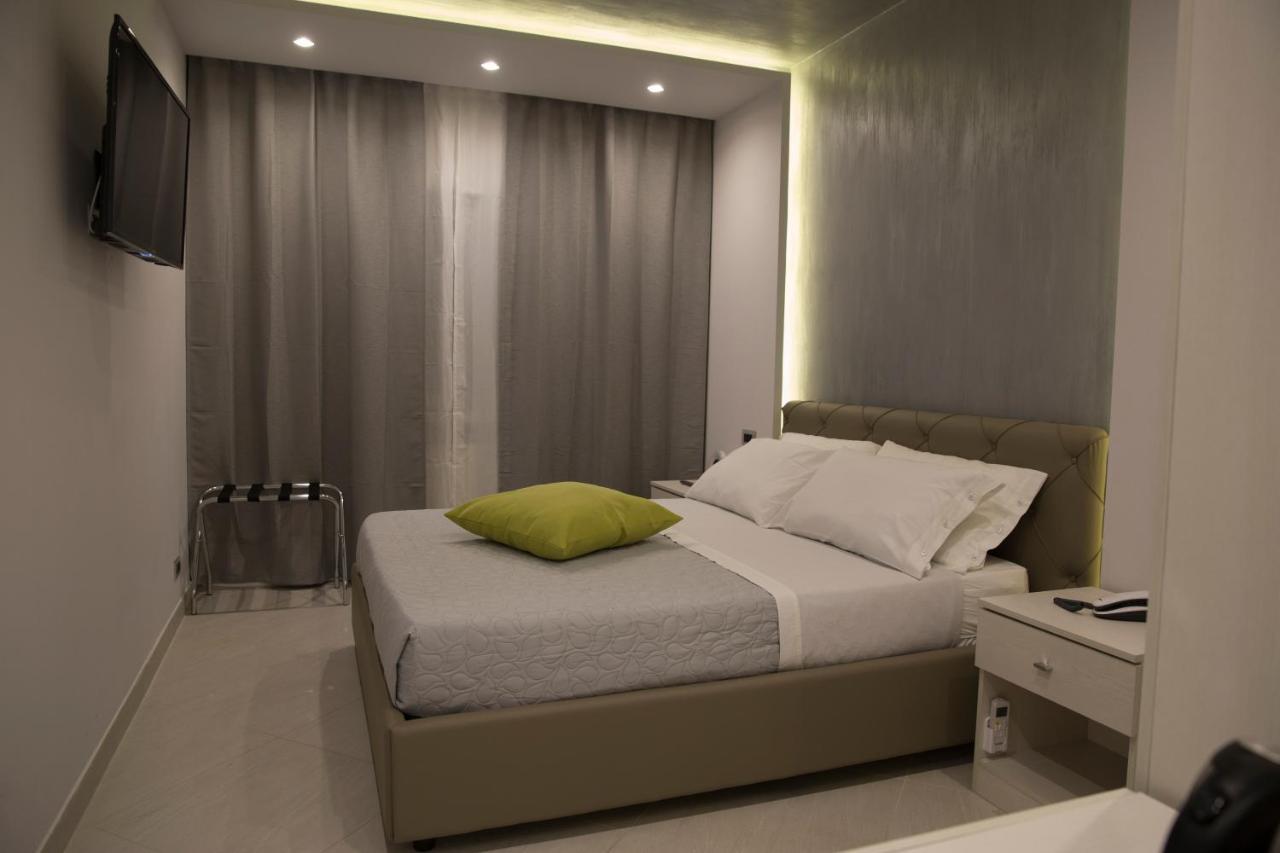 Deluxe Room,770643970:JPEG